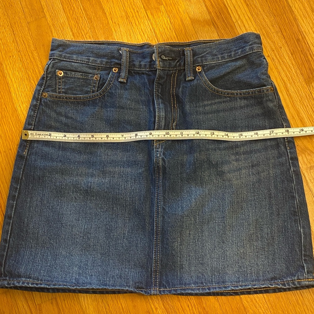 Levi's Dark Blue Mini Skirt - Picture 3 of 16